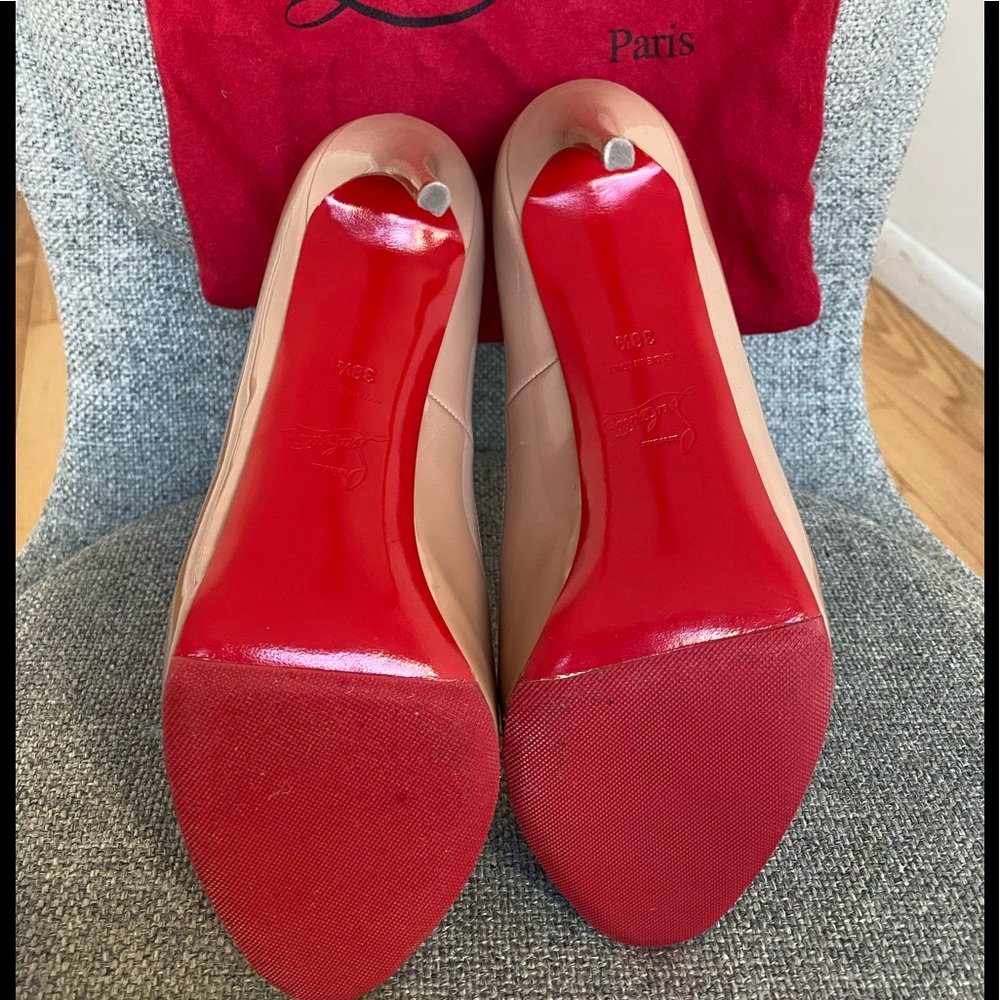 Christian Louboutin's 'New Very Prive' pumps - Picture 4 of 5